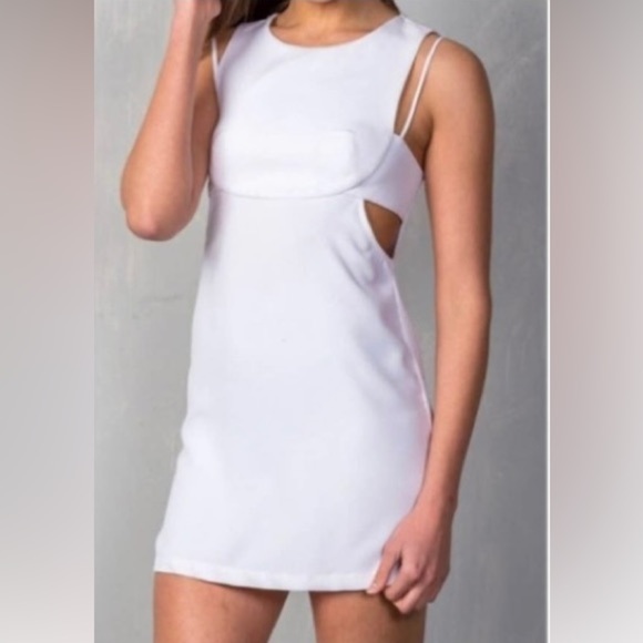 White Sleeveless Side Cut Dress Sz S - Picture 2 of 4